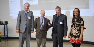 Picture of the election of Wolfgang Rhode as Honorary Professor